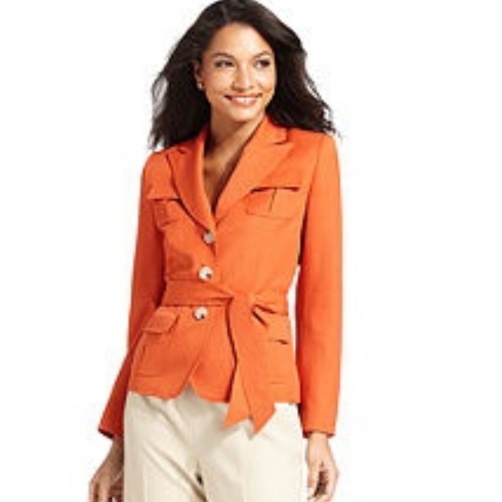 Le Suit Pant Suit, Belted Safari Jacket & Pants  -Like New US size 4